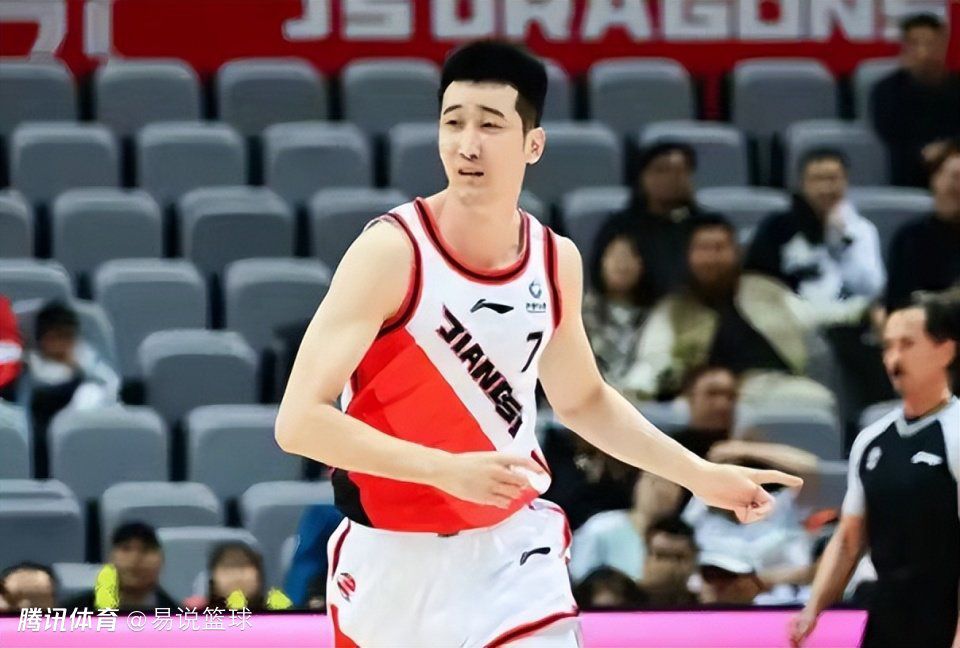 篮球方面NBA今日有多场好戏上演，由于CBA暂停，晚间韩篮甲将成为主流赛事。